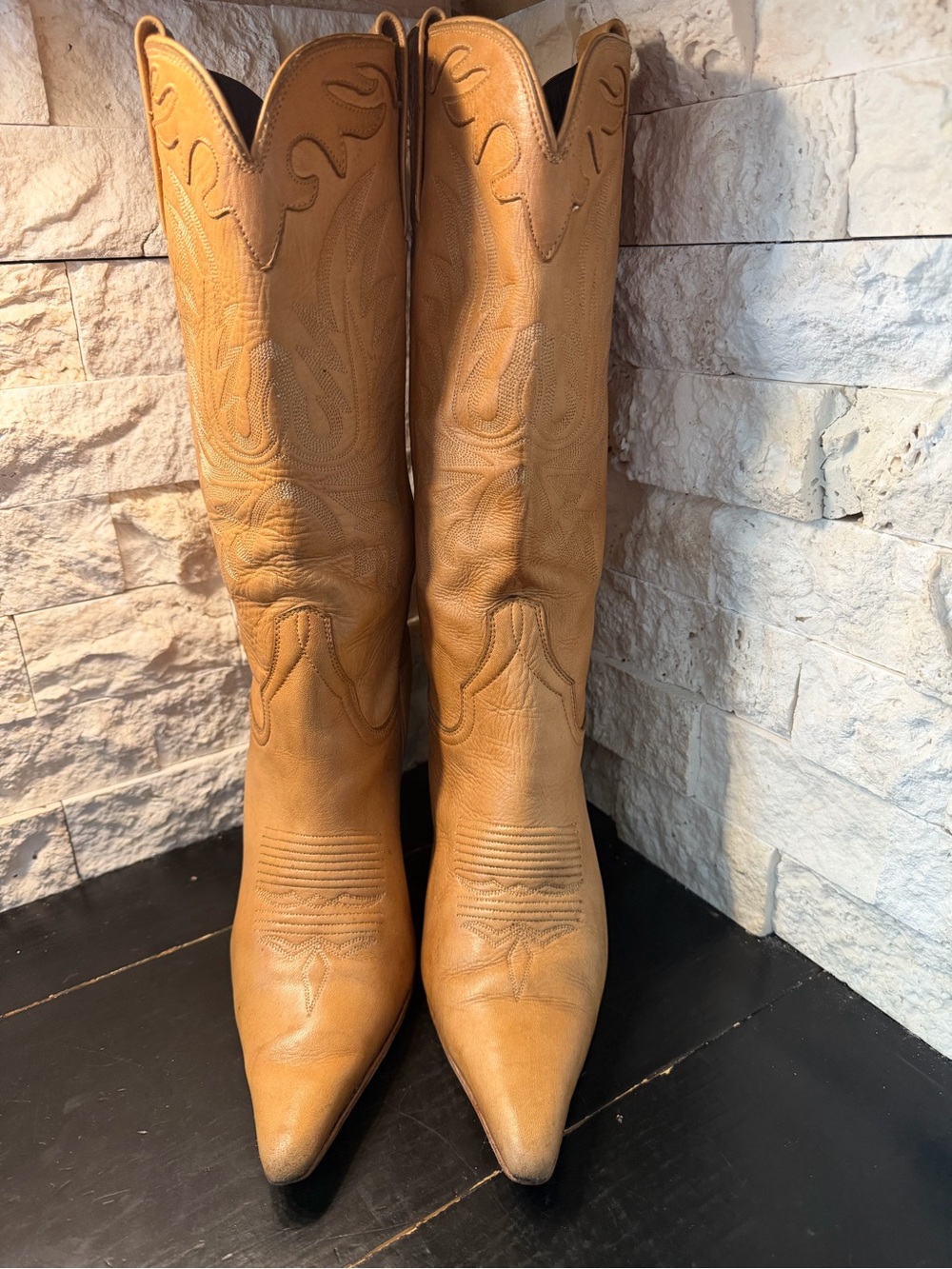 Charlie 1 Horse Lucchese Women’s Tan  Rodeo Boots Western Stitching Cowgirl 9